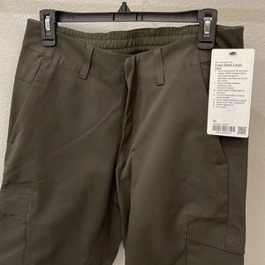 Lululemon Men’s fixed waist cargo pant size 30